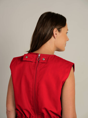 Antischeurbody 2531 zonder mouw, lange pijpen en rug ritssluiting, kleur 600 licht rood