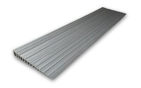 28mm x 200mm x 1000mm (zonder lijm laag) rubberen drempelhulp recht